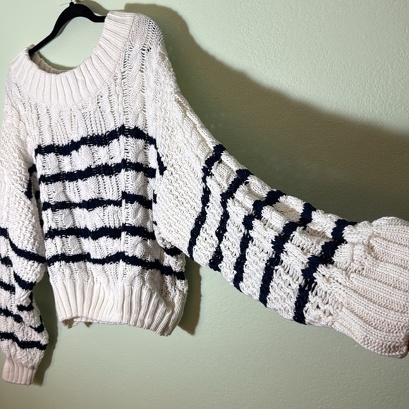 Anthropologie XL Bella Cable-Knit Sweater - Picture 7 of 9